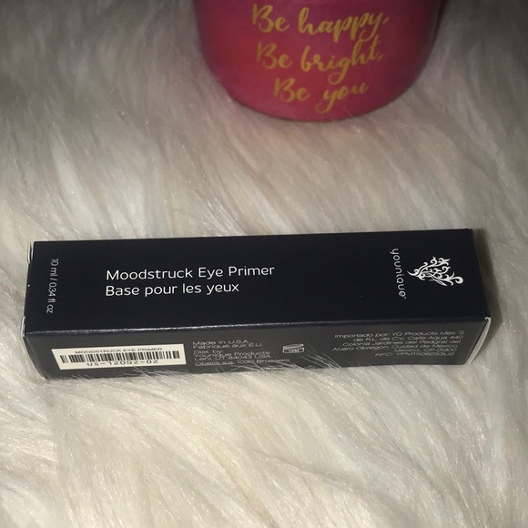 Younique Moodstruck Eye primer - Picture 5 of 6